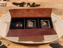 画像をギャラリービューアに読み込む, ノンシュガークリスタルチョコレート　3種ギフトボックス　（プレーン、アーモンド、くるみ)
