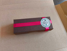 画像をギャラリービューアに読み込む, ノンシュガークリスタルチョコレート　3種ギフトボックス　（プレーン、アーモンド、くるみ)
